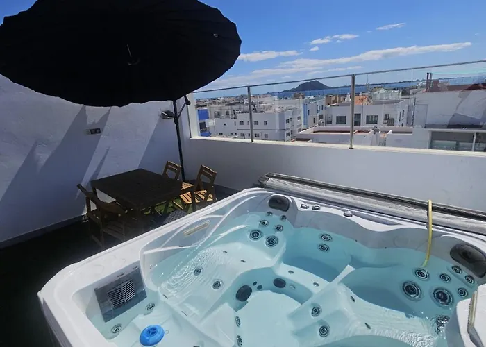 Appartement Falco 1 *